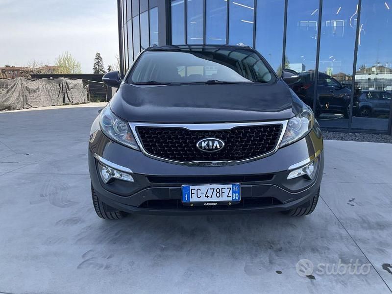 Usata Kia Sportage 116 CV (85 kW) 2016 Grigio metallizzato SUV