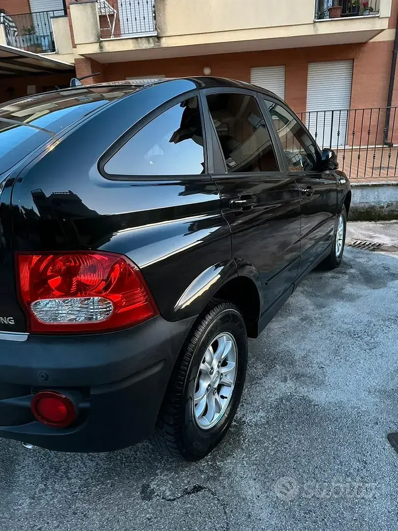 Usata SsangYong Actyon 141 CV (103 kW) 2009 Nero SUV
