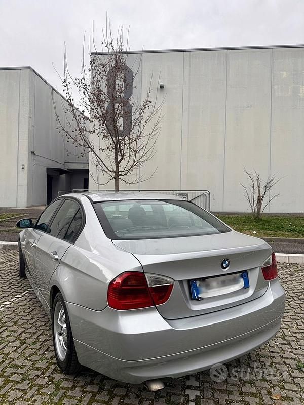 Usata BMW 320 163 CV (119 kW) 2005 Grigio Berlina