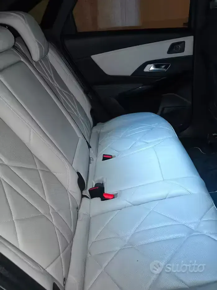 Usata DS Automobiles DS7 Crossback 131 CV (96 kW) 2024 Grigio SUV