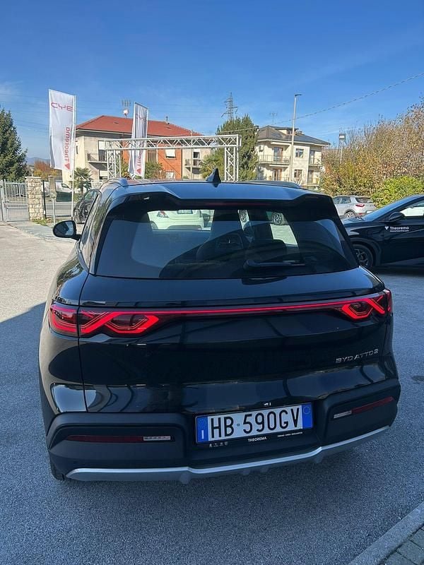 Usata BYD Atto 2 Active 64 kW (88 CV) 2025 Obsidian black SUV