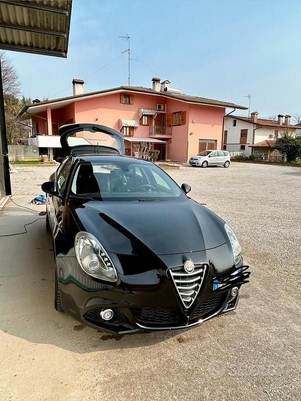 Usata Alfa Romeo Giulietta 150 CV (110 kW) 2013 Nero Berlina