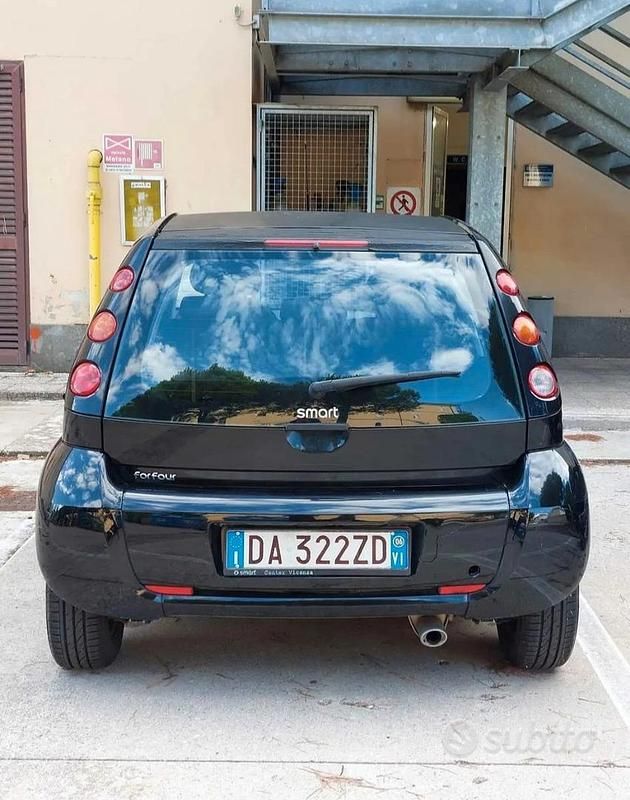 Usata Smart ForFour 2005 Nero Utilitaria