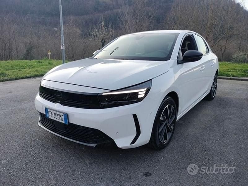 Usata Opel Corsa 101 CV (74 kW) 2025 Bianco Utilitaria