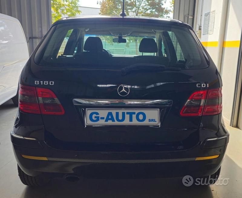Usata Mercedes B180 Chrome 109 CV (80 kW) 2006 Nero Monovolume