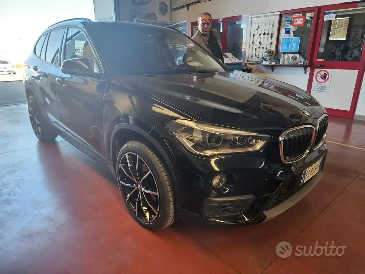 Usata BMW X1 150 CV (110 kW) 2018 Nero SUV