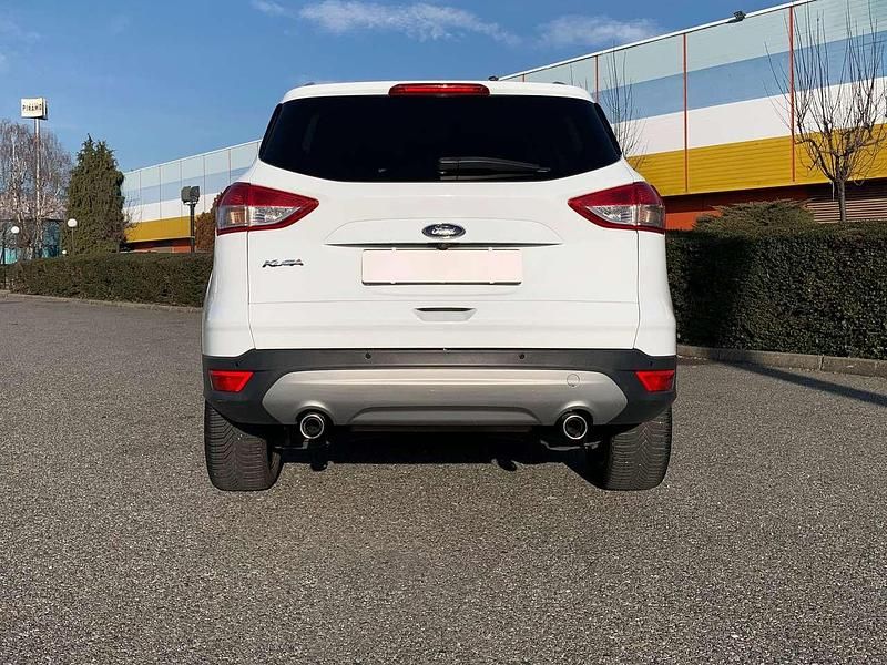 Usata Ford Kuga Titanium 150 CV (110 kW) 2016 Bianco SUV