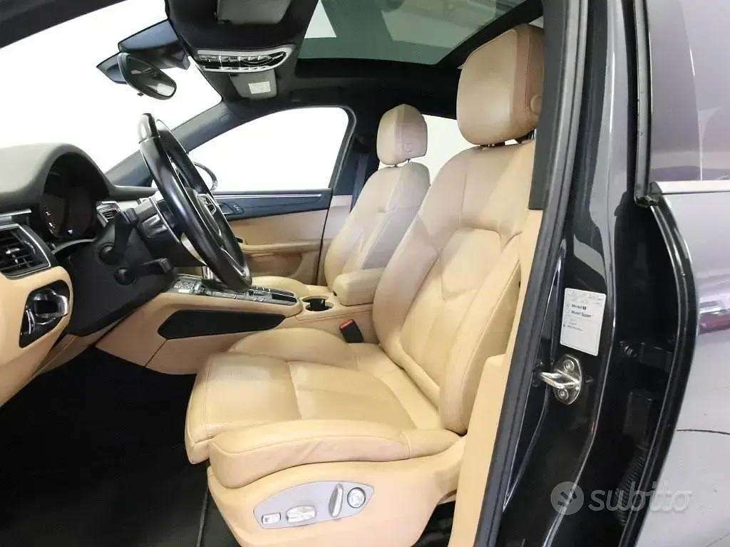 Usata Porsche Macan 252 CV (185 kW) 2016 Grigio SUV