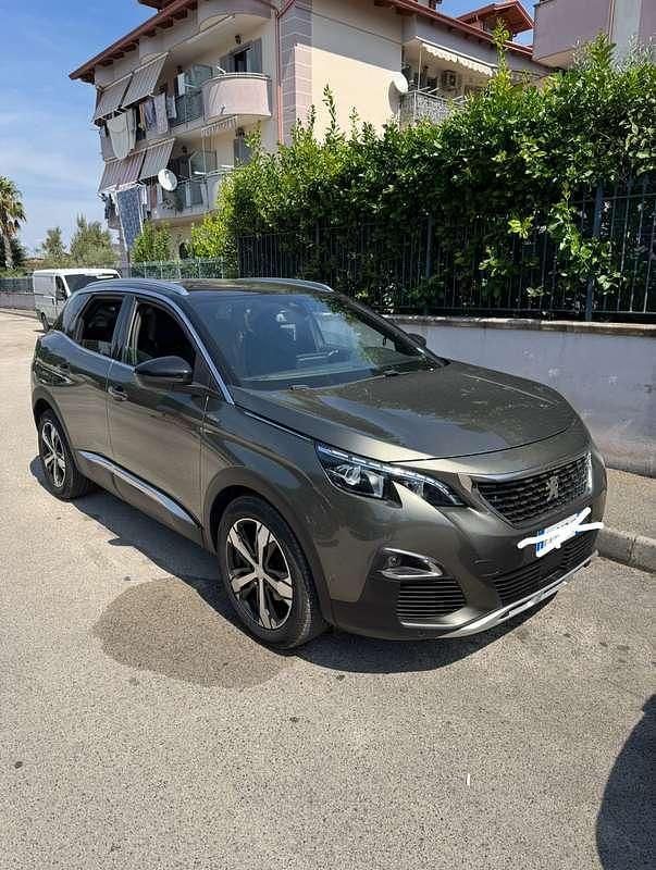 Usata 2019 Peugeot 3008 GT-line SUV | 17.500 € (Ottimo prezzo) - Immagine 1/3
