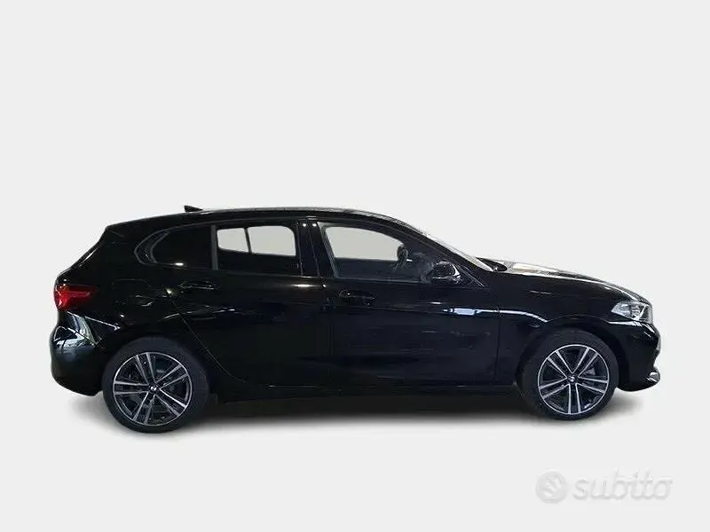 Usata BMW 118 136 CV (100 kW) 2024 Nero Berlina