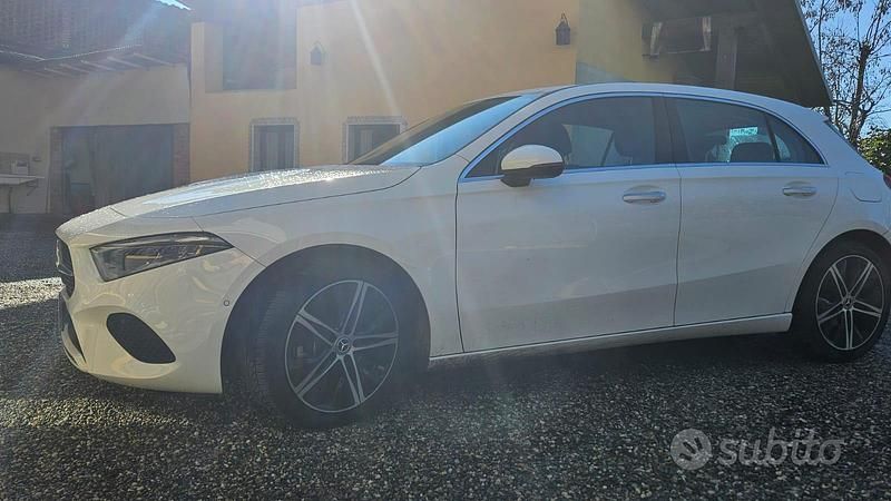 Usata Mercedes A180 136 CV (100 kW) 2024 Bianco Utilitaria
