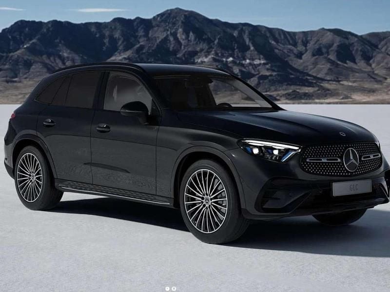 Nuova Mercedes GLC300 Advanced 197 CV (144 kW) 2025 Nero ossidiana SUV