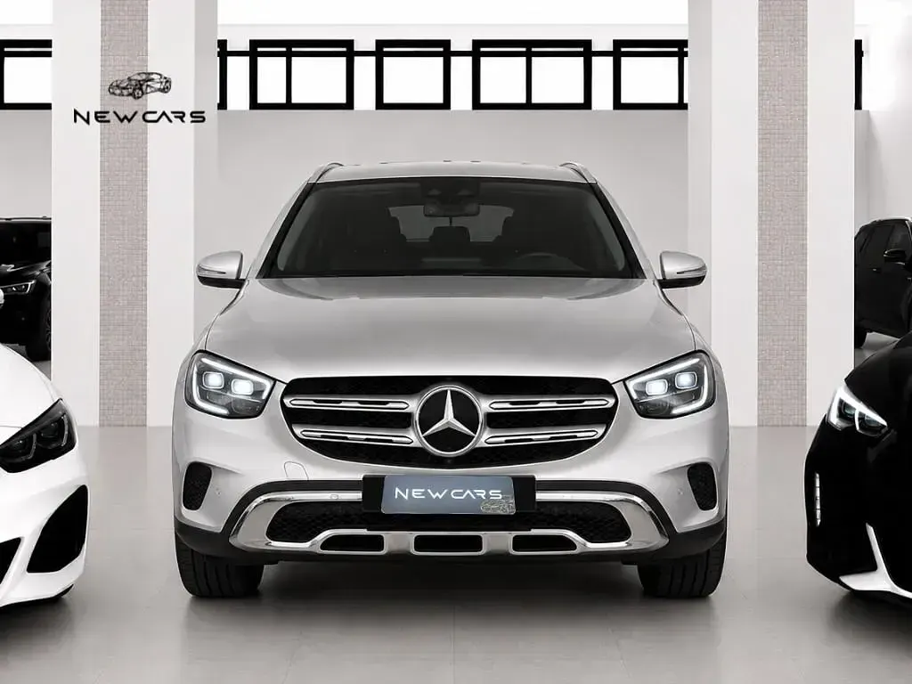 Usata Mercedes GLC220 Business 194 CV (142 kW) 2021 Argento SUV