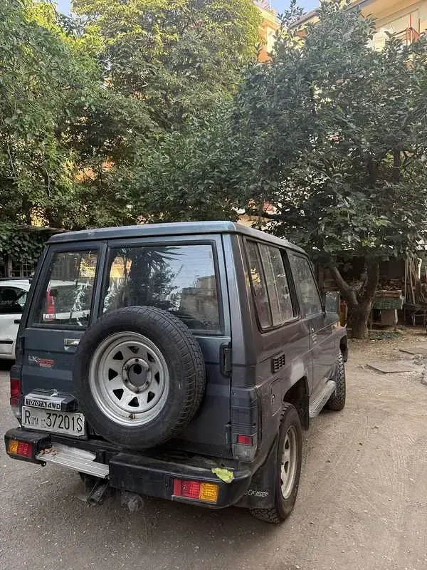 Usata Toyota Land Cruiser 86 CV (63 kW) 1988 SUV