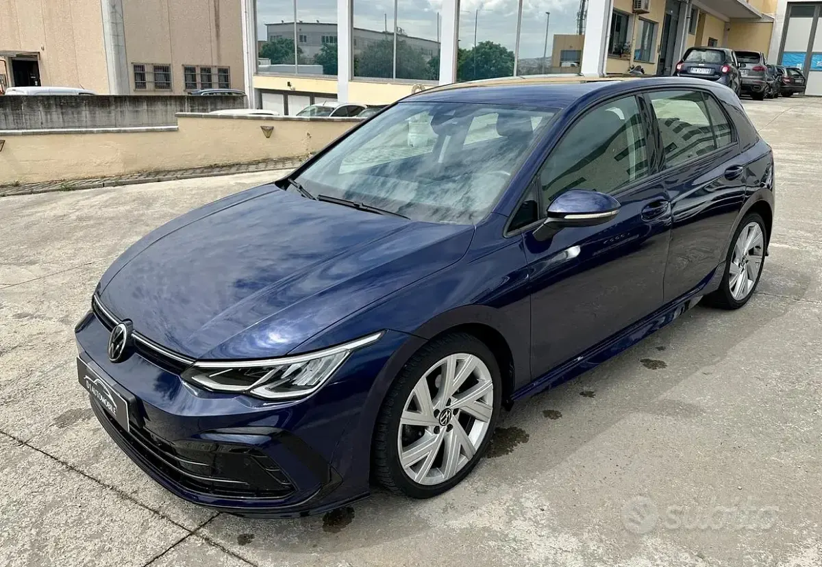 Usata VW Golf VII Style 150 CV (110 kW) 2021 Blu Utilitaria