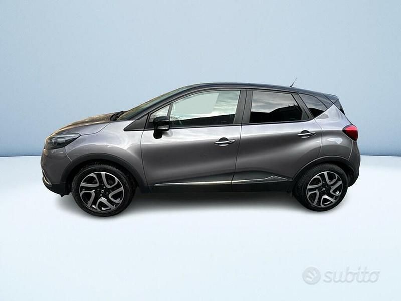 Usata Renault Captur Intens 90 CV (66 kW) 2017 Verde SUV