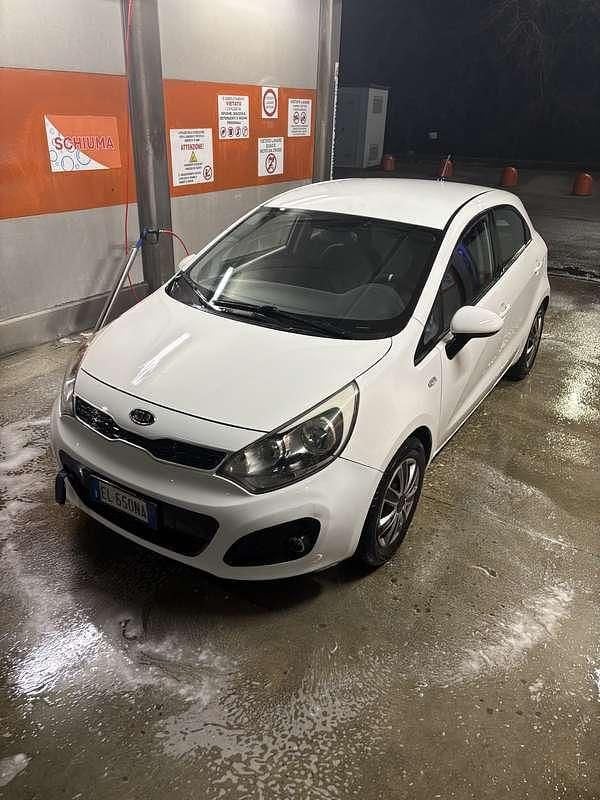 Usata Kia Rio EX 86 CV (63 kW) 2011 Berlina