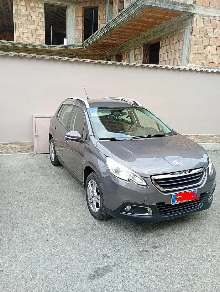 Usata Peugeot 2008 Active 92 CV (67 kW) 2015 SUV
