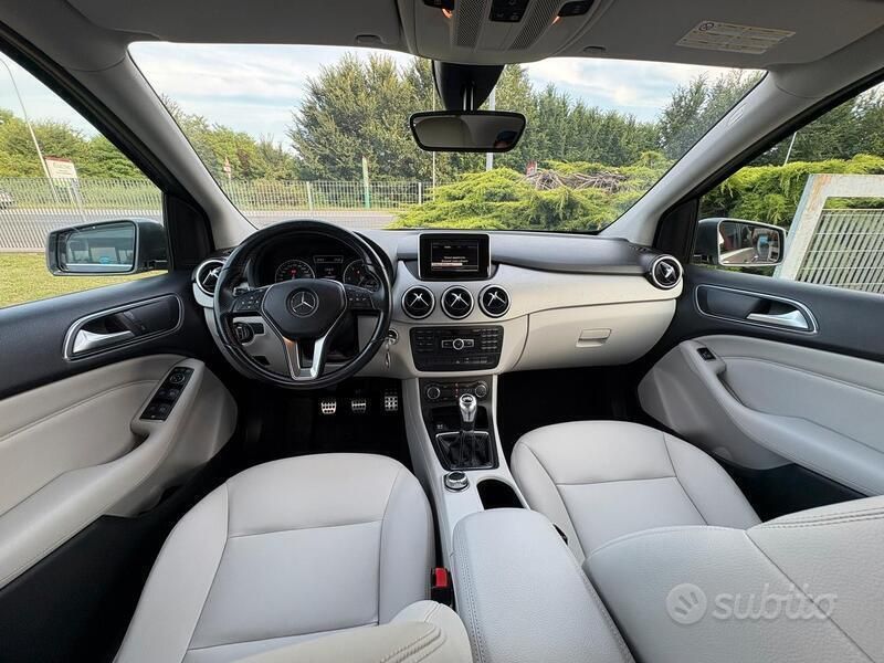 Usata Mercedes B200 Premium 136 CV (100 kW) 2014 Monovolume