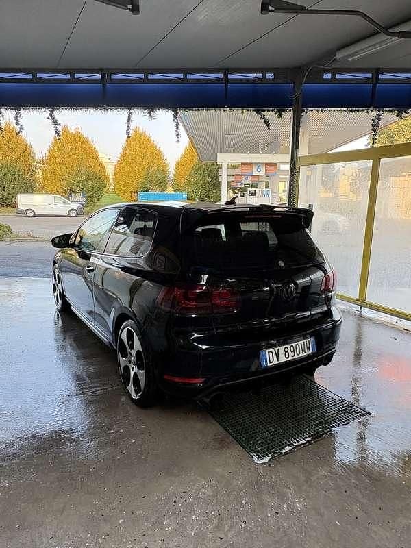 Usata VW Golf GTI 211 CV (155 kW) 2009 Berlina