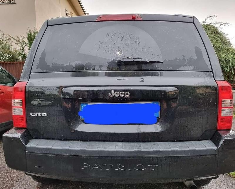 Usata Jeep Patriot Limited 140 CV (102 kW) 2009 Nero SUV