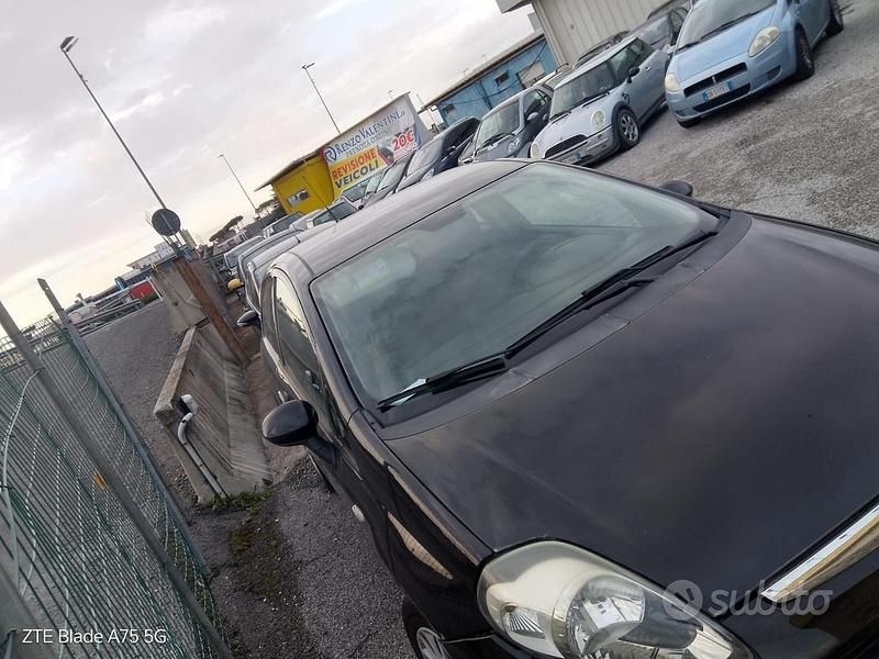 Usata Fiat Punto Evo 95 CV (69 kW) 2010 Nero Utilitaria