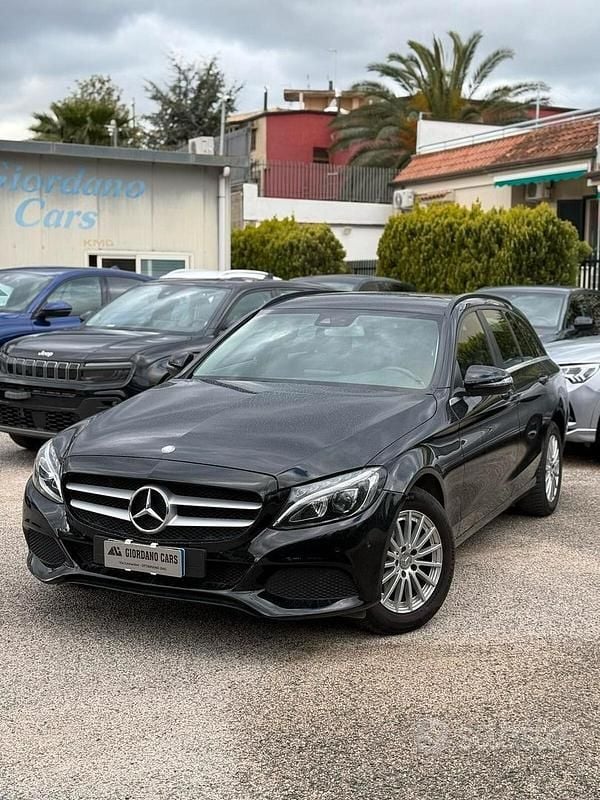Usata Mercedes C180 Business 116 CV (85 kW) 2017 Nero Station wagon