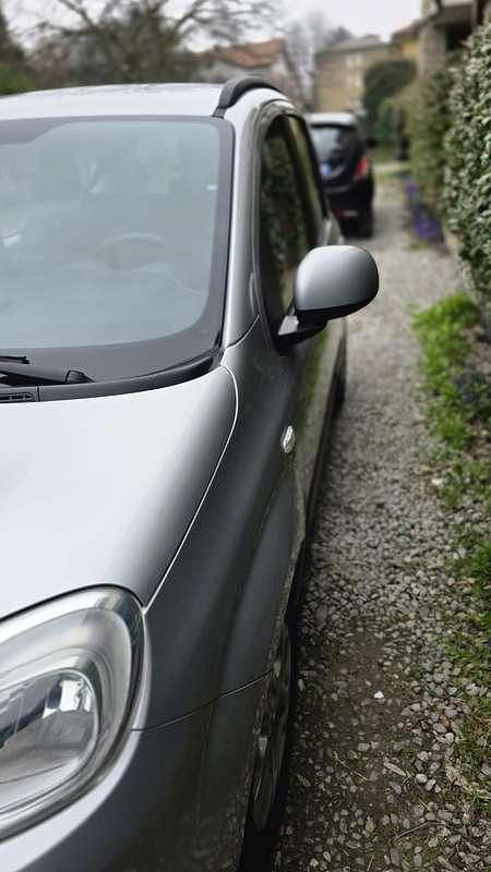 Usata Fiat Panda Lounge 69 CV (50 kW) 2018 Argento Utilitaria