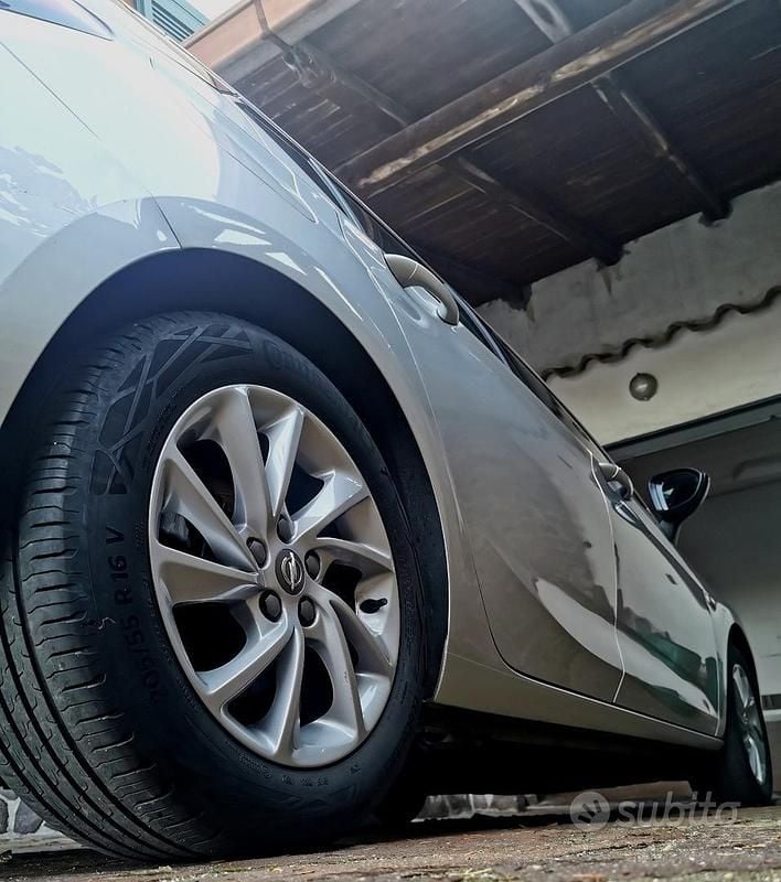 Usata Opel Astra Business Elegance 122 CV (89 kW) 2021 Grigio Berlina