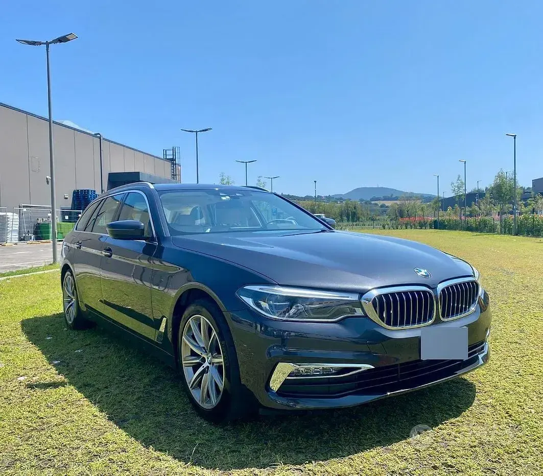 Usata BMW 520 Luxury Line 190 CV (139 kW) 2019 Nero Station wagon