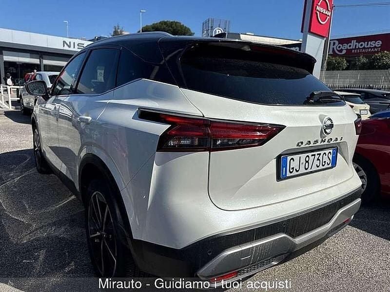 Usata Nissan Qashqai N-Connecta 140 CV (102 kW) 2022 Bianco SUV