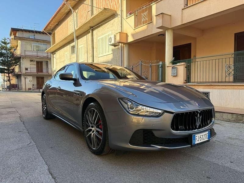 Usata Maserati Ghibli 250 CV (183 kW) 2017 Grigio Berlina