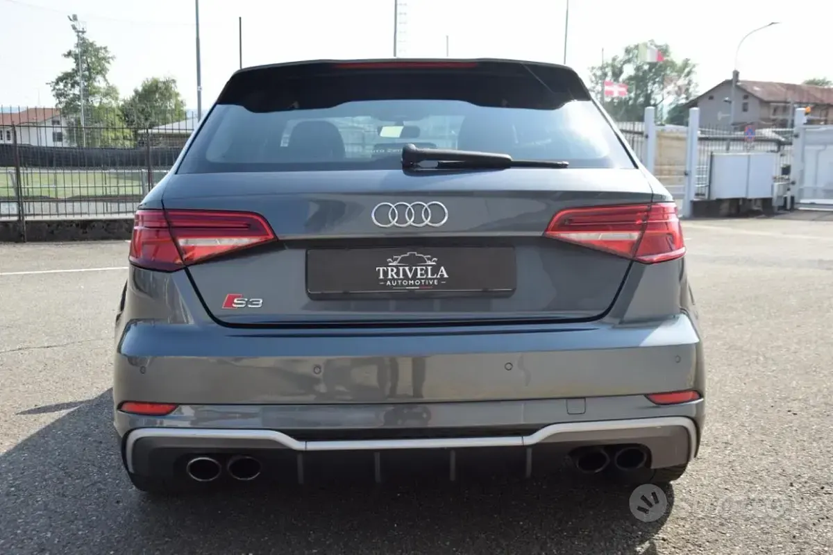 Usata Audi A3 310 CV (228 kW) 2017 Grigio Berlina