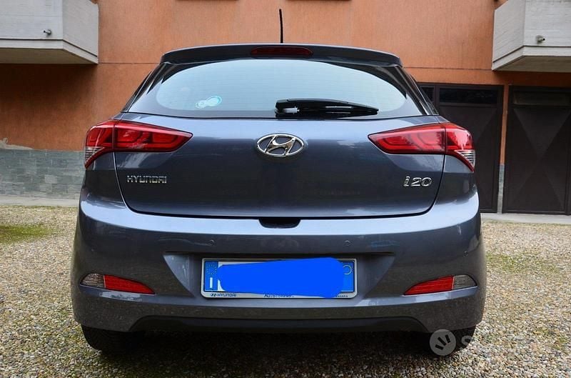 Usata Hyundai i20 Classic 75 CV (55 kW) 2017 Grigio Utilitaria