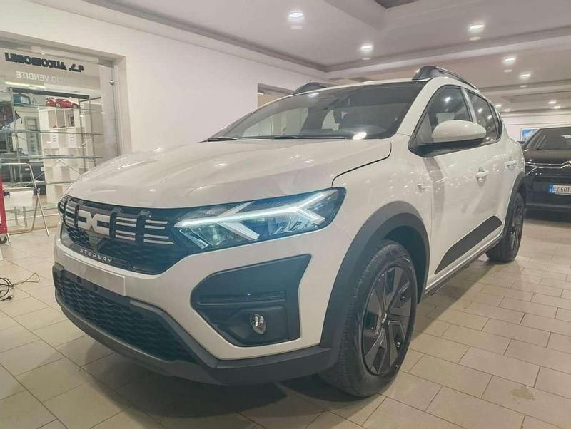 Nuova Dacia Sandero Expression 101 CV (74 kW) 2026 Bianco Berlina