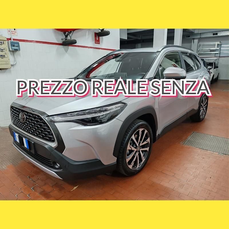 Usata Toyota Corolla Cross 98 CV (72 kW) 2025 Argento SUV