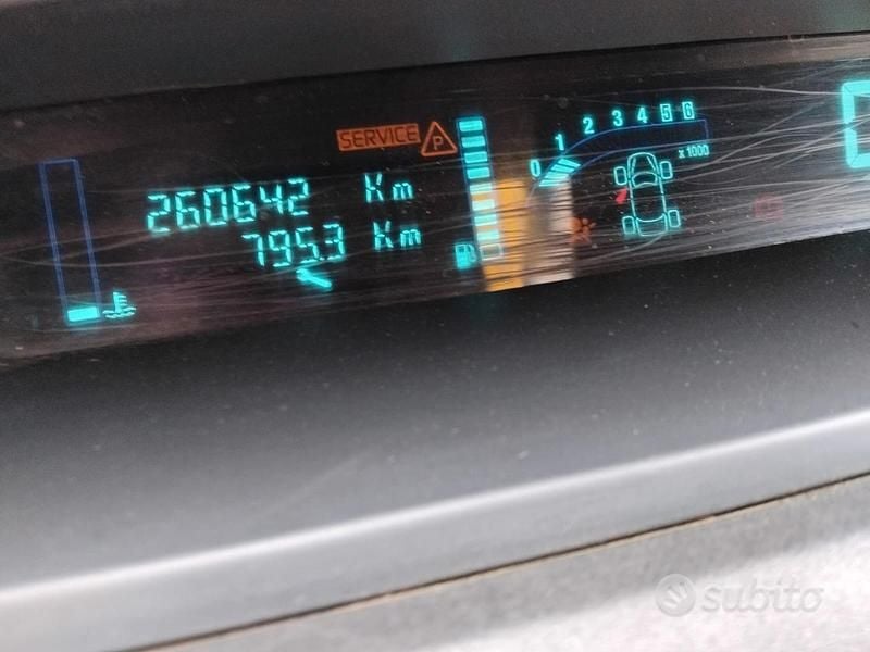 Usata Renault Scénic II 130 CV (95 kW) 2008 Nero Monovolume