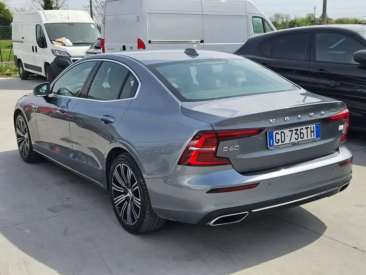 Usata Volvo S60 Inscription 303 CV (222 kW) 2020 Grigio Berlina