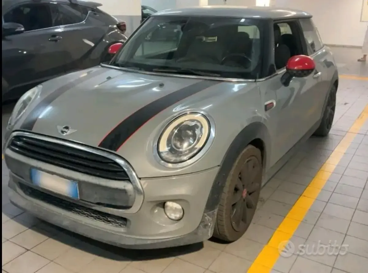 Usata Mini Cooper D 95 CV (69 kW) 2015 Grigio Utilitaria
