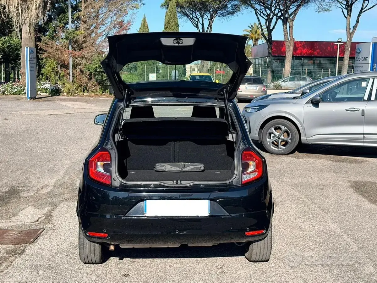 Usata Renault Twingo Equilibre 65 CV (47 kW) 2024 Nero Utilitaria