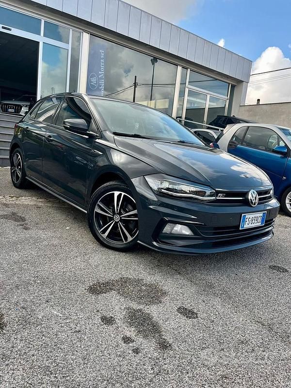 Usata VW Polo Comfortline 95 CV (69 kW) 2018 Grigio Utilitaria