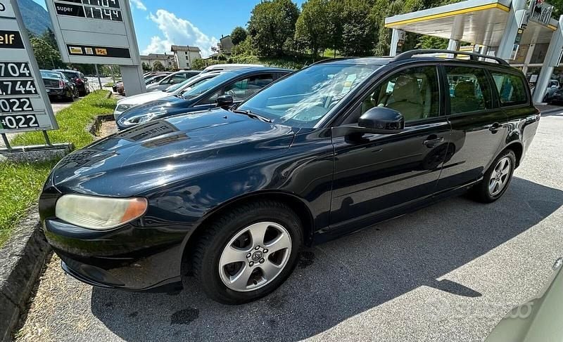 Usata Volvo V70 Summum 185 CV (136 kW) 2008 Nero Station wagon