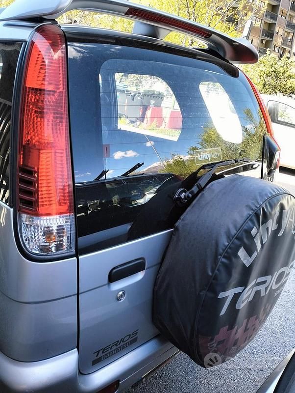Usata Daihatsu Terios 105 CV (77 kW) 2006 SUV