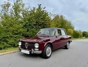 Usata Alfa Romeo Giulia 1300 Super 89 CV (65 kW) 1972 Rosso Berlina
