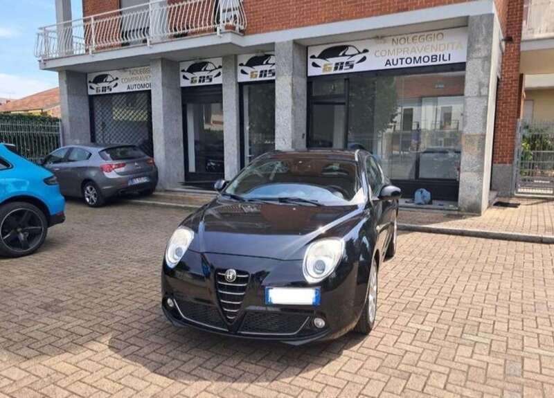 Nero Usata 2012 Alfa Romeo MiTo Distinctive Due volumi | 3999 € (Super prezzo) - Immagine 1/4