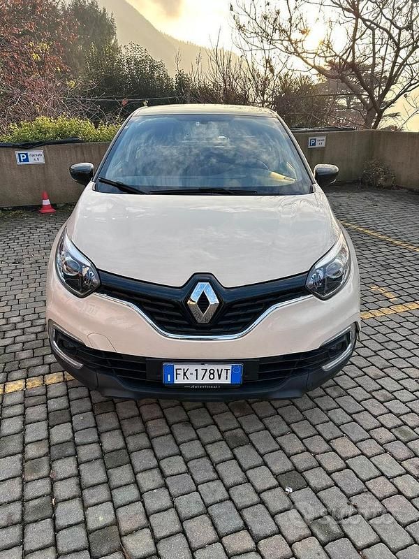 Usata Renault Captur 2017 Bianco SUV