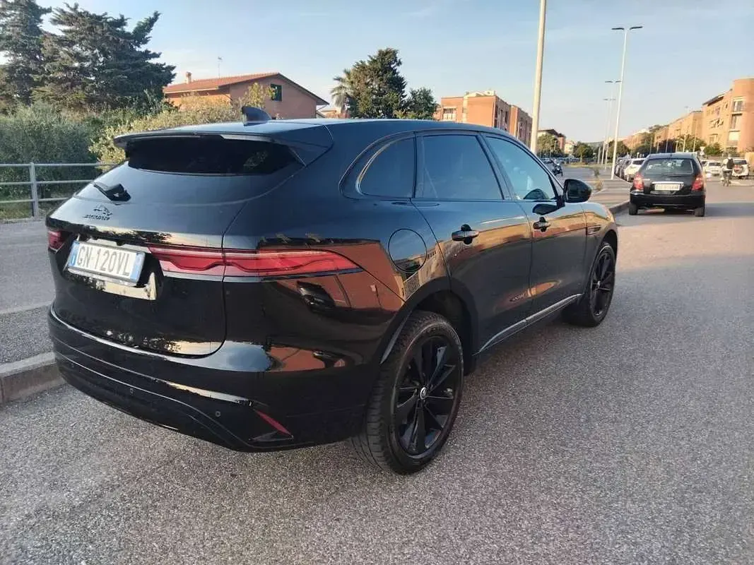 Usata Jaguar F-Pace R-Dynamic 204 CV (150 kW) 2023 Nero SUV