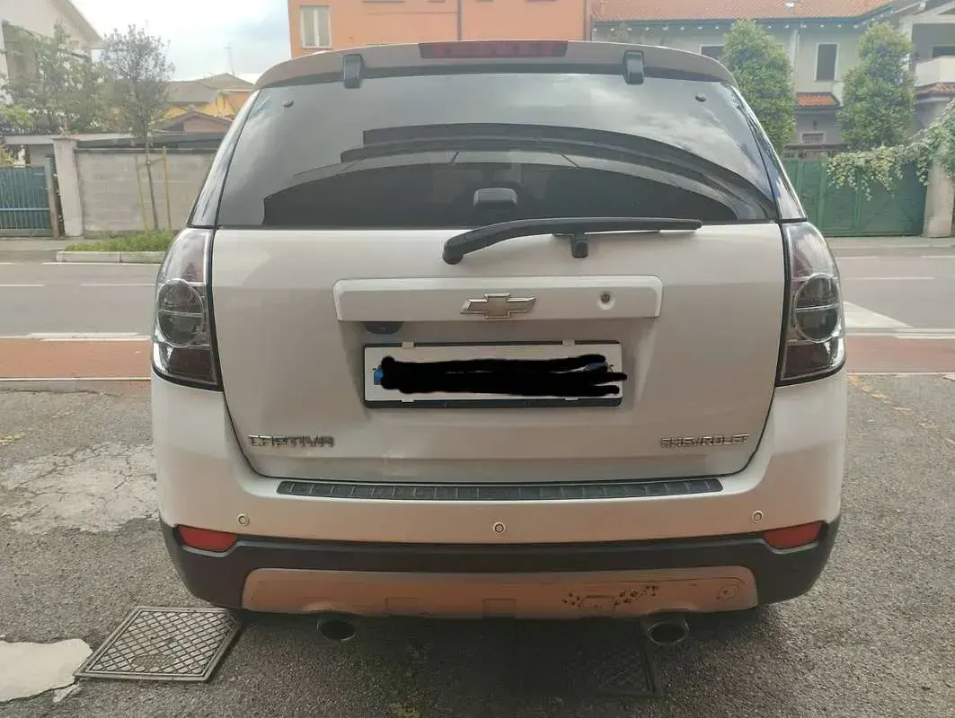 Usata Chevrolet Captiva LTZ 184 CV (135 kW) 2011 Bianco SUV