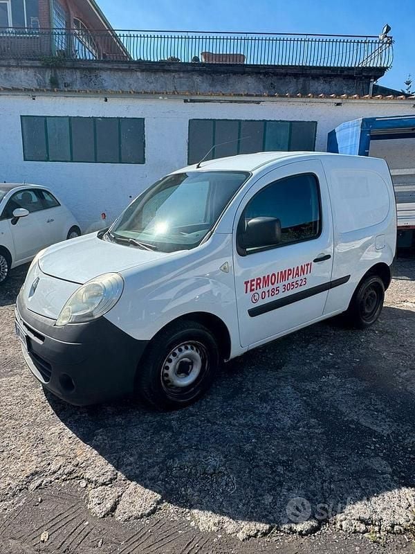 Usata Renault Kangoo Dynamique 90 CV (66 kW) 2009 Bianco Monovolume