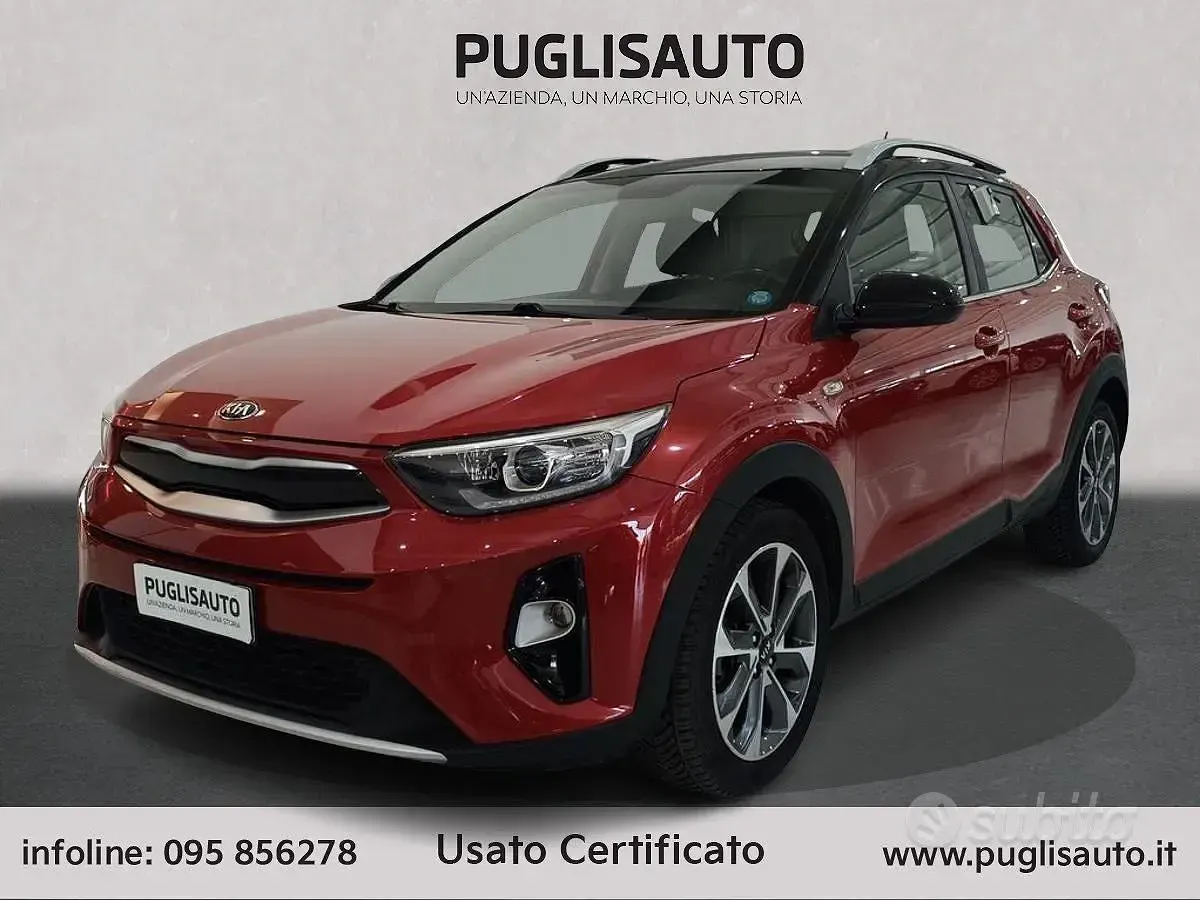 Usata Kia Stonic 110 CV (80 kW) 2018 Rosso SUV